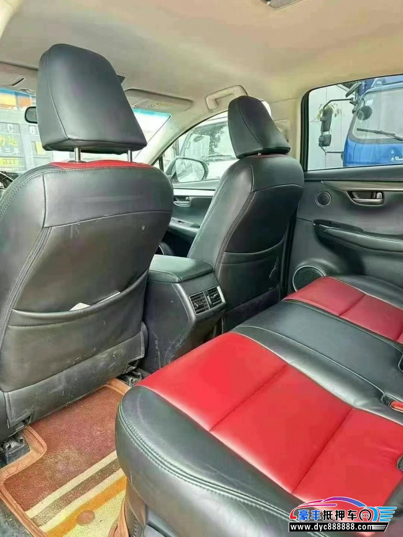 15年雷克萨斯NX轿车抵押车出售