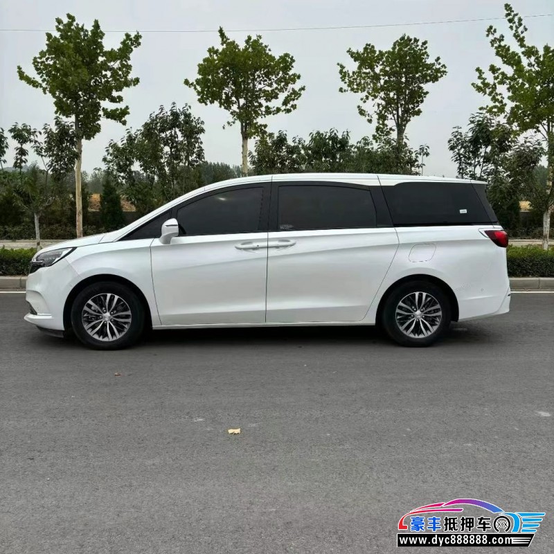 22年别克GL8轿车抵押车出售