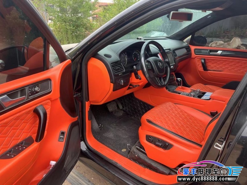 11年大众途锐轿车抵押车出售