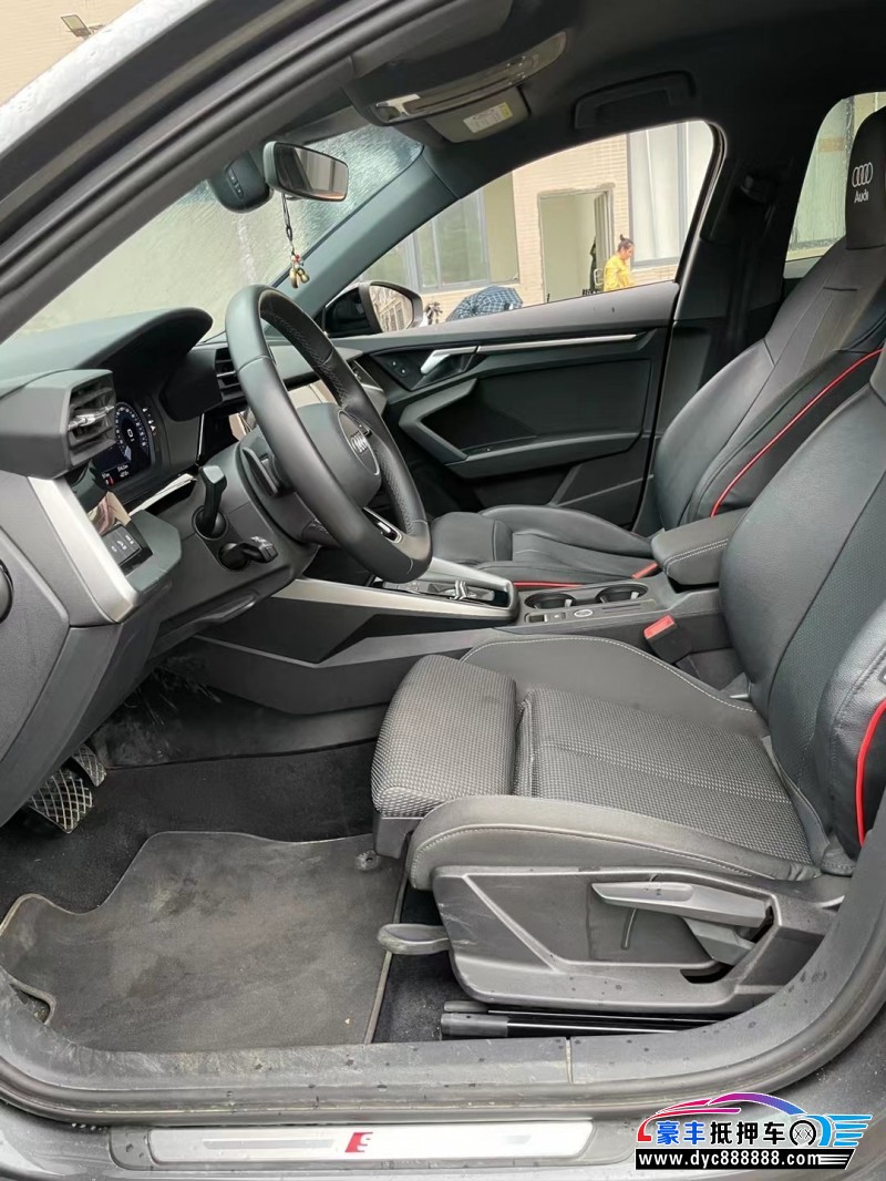 23年奥迪A3轿车抵押车出售