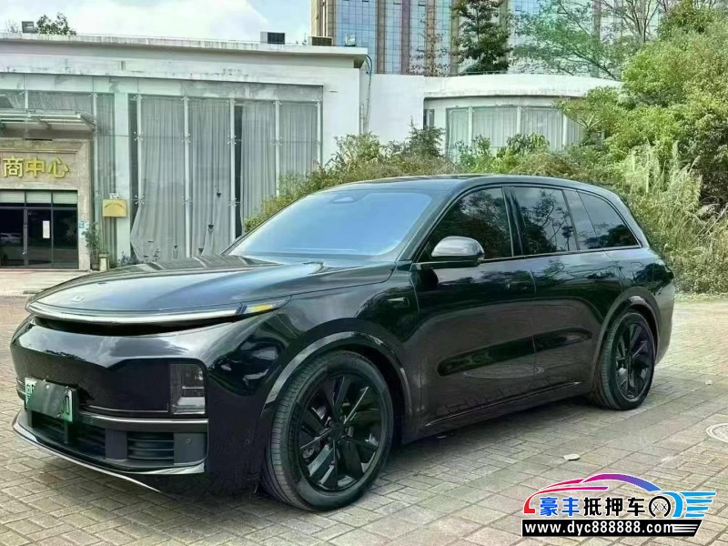 23年理想L8轿车抵押车出售