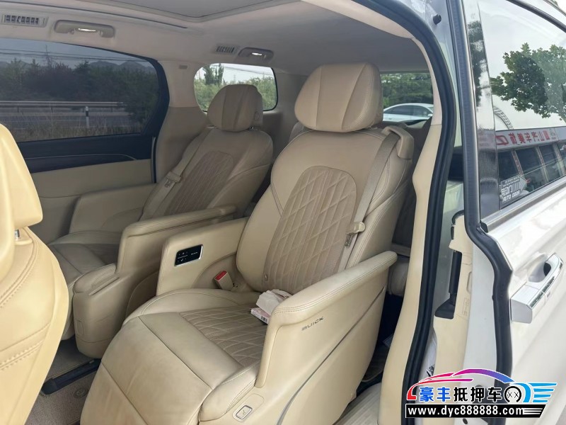 22年别克GL8MPV抵押车出售