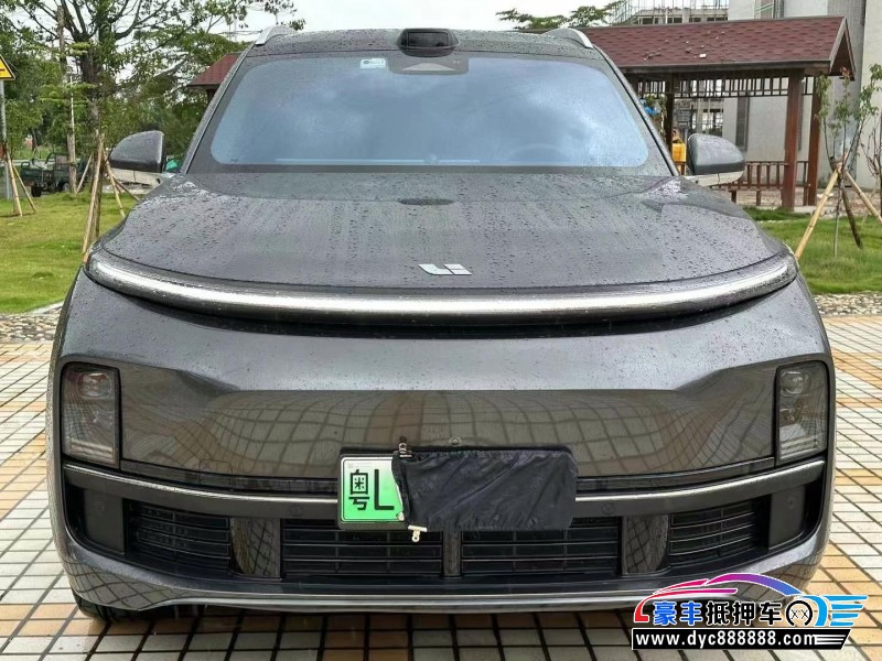 22年理想L9轿车抵押车出售