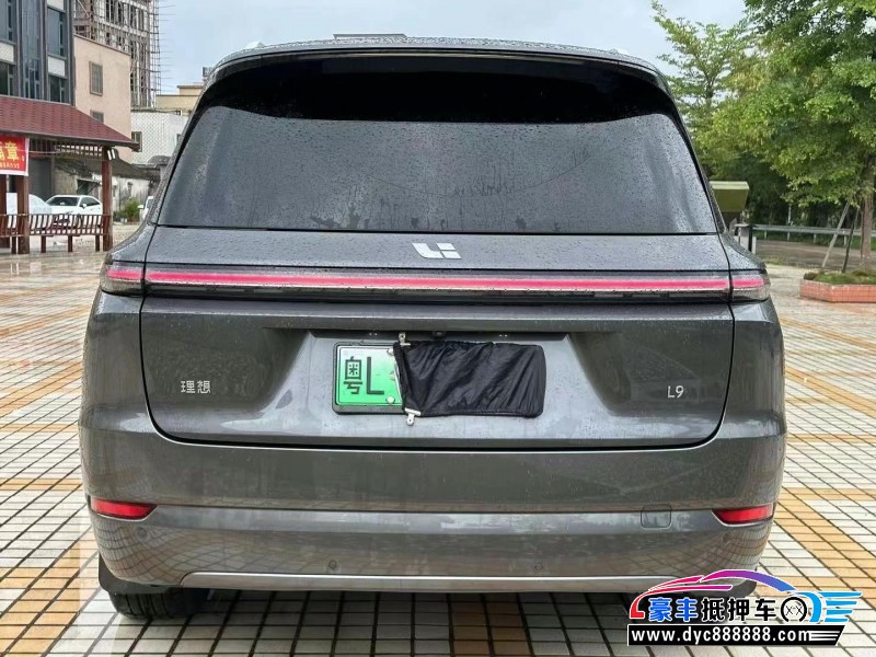 22年理想L9轿车抵押车出售