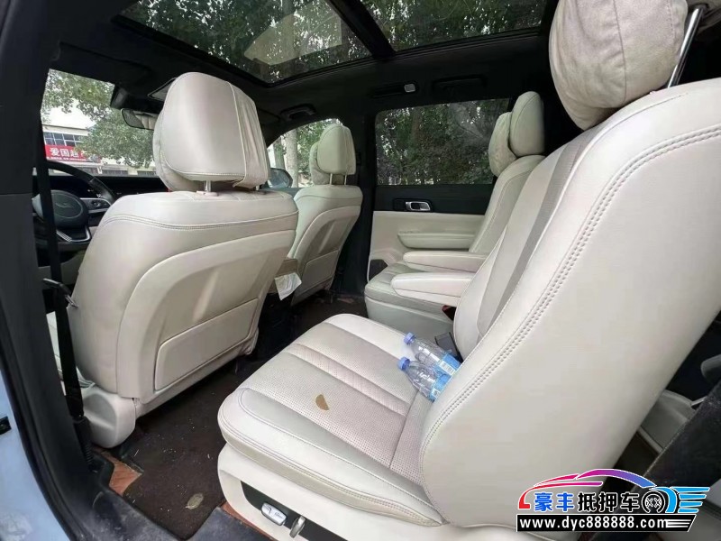 21年理想ONE轿车抵押车出售