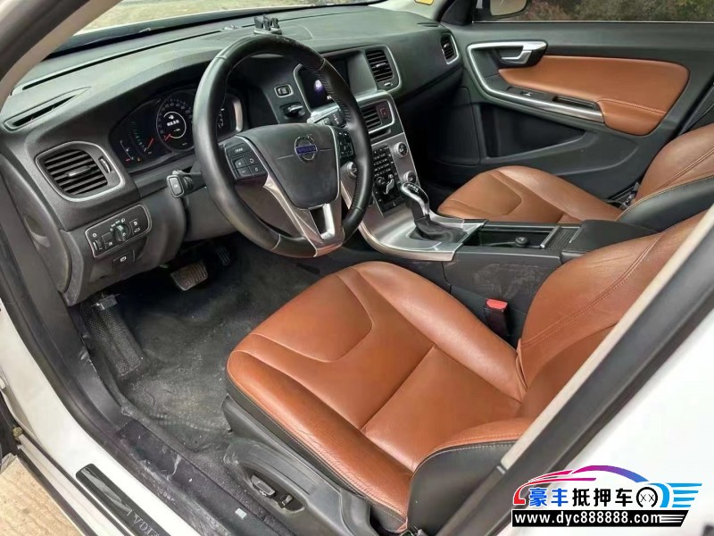 16年沃尔沃S60轿车抵押车出售