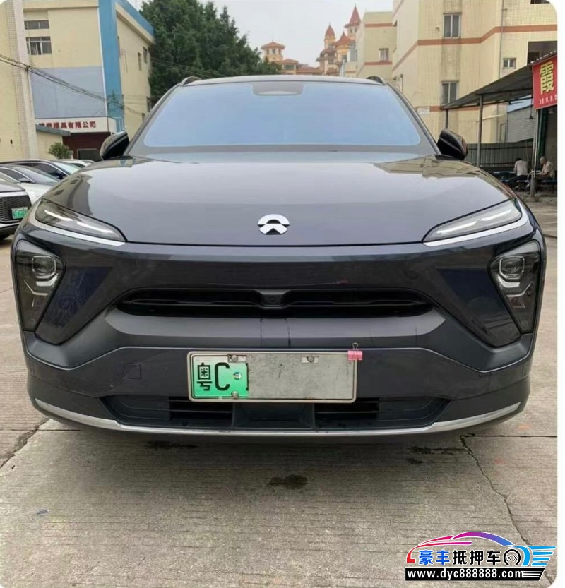 22年蔚来ES6轿车抵押车出售