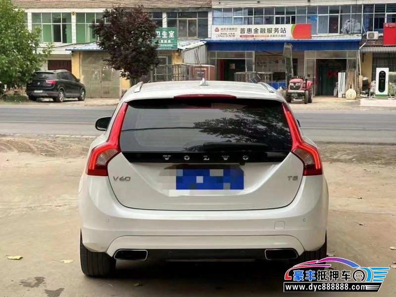 16年沃尔沃V60轿车抵押车出售