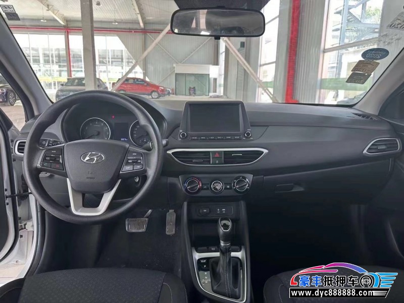 18年现代悦动轿车抵押车出售