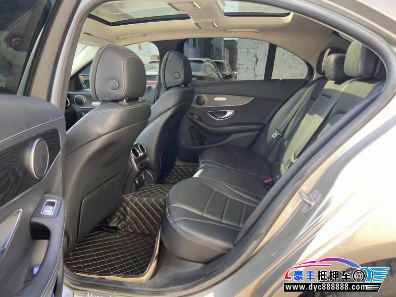 21年奔驰C轿车抵押车出售