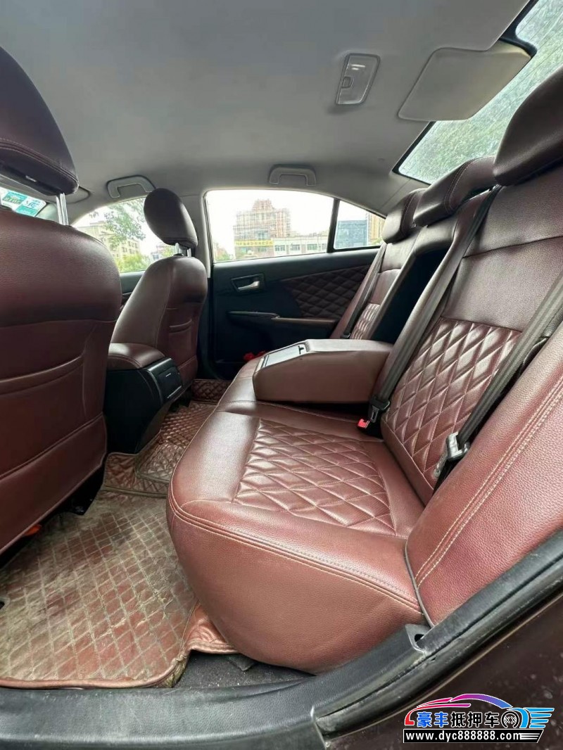 16年力帆汽车820轿车抵押车出售