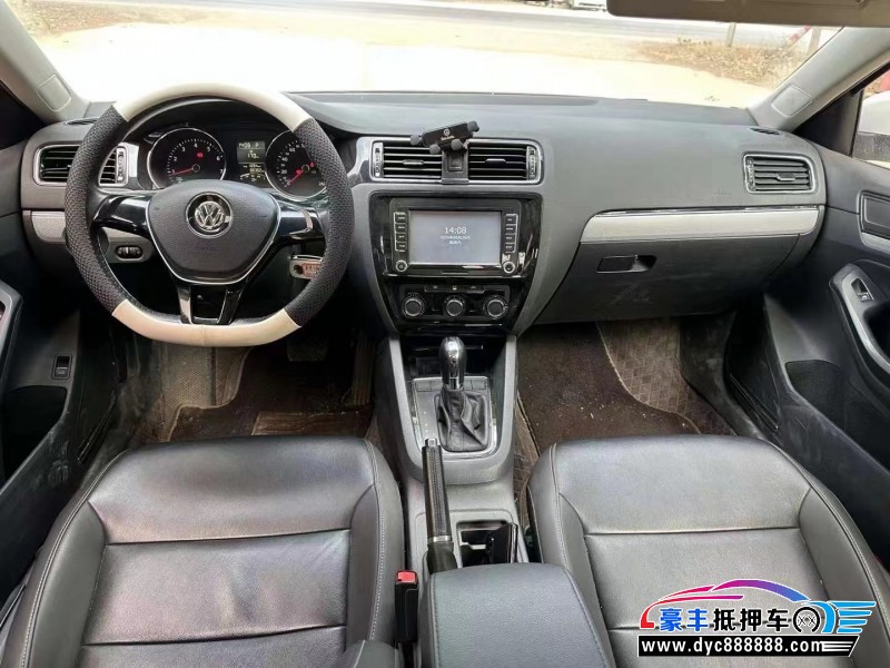 16年大众速腾轿车抵押车出售