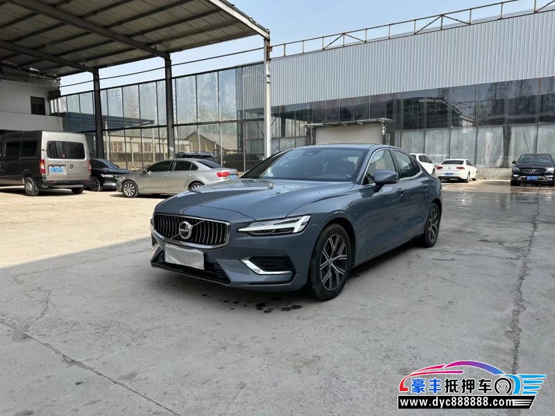 23年沃尔沃S60轿车抵押车出售