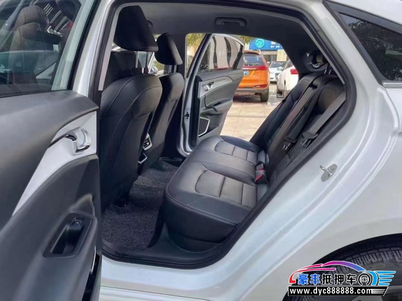 23年吉利几何轿车抵押车出售