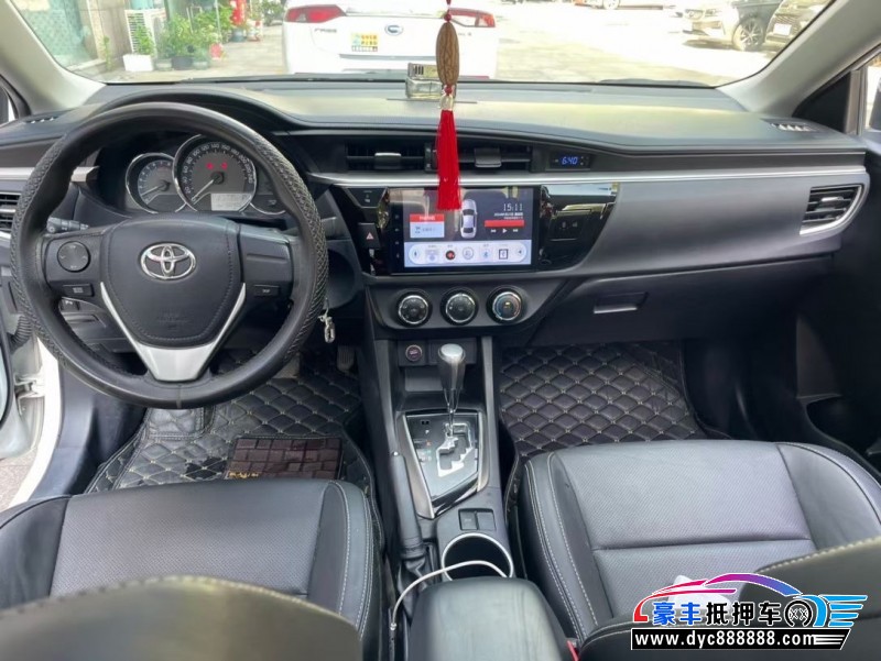 16年丰田雷凌轿车抵押车出售