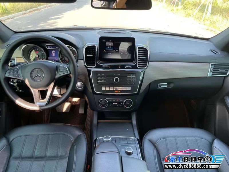 19年奔驰GLE轿车抵押车出售