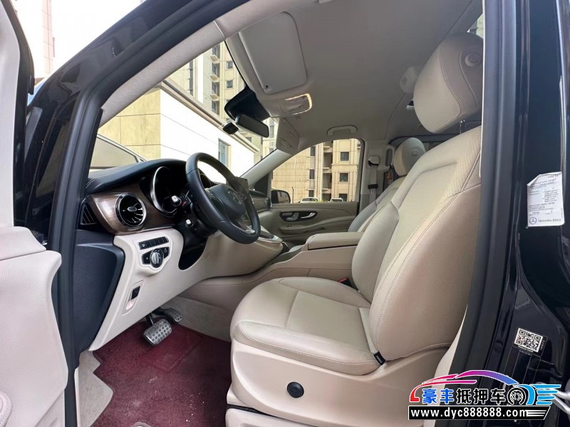 22年奔驰V轿车抵押车出售