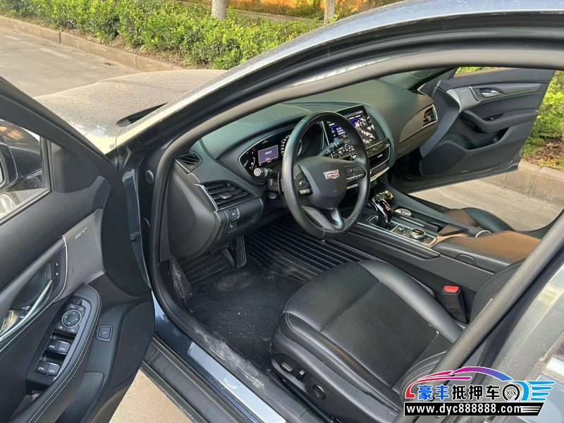 21年凯迪拉克CT5轿车抵押车出售