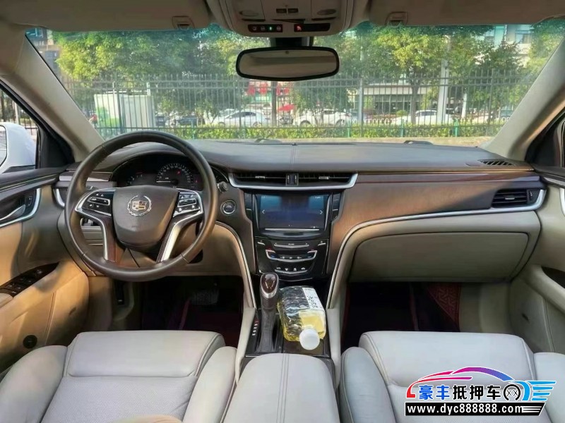 14年凯迪拉克xt6轿车抵押车出售