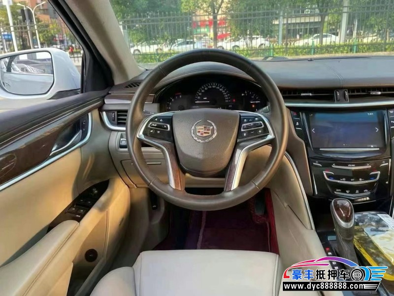 14年凯迪拉克xt6轿车抵押车出售