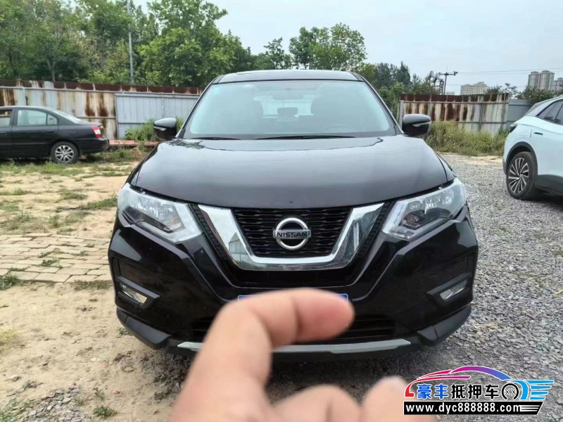 17年日产奇骏轿车抵押车出售