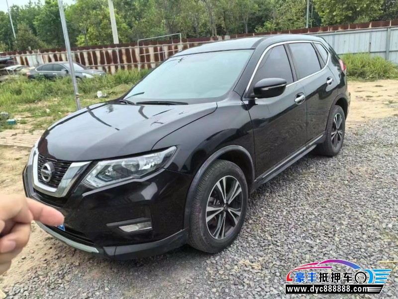 17年日产奇骏轿车抵押车出售