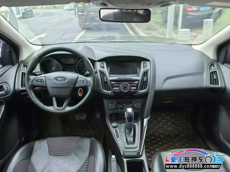 17年福特福克斯轿车抵押车出售