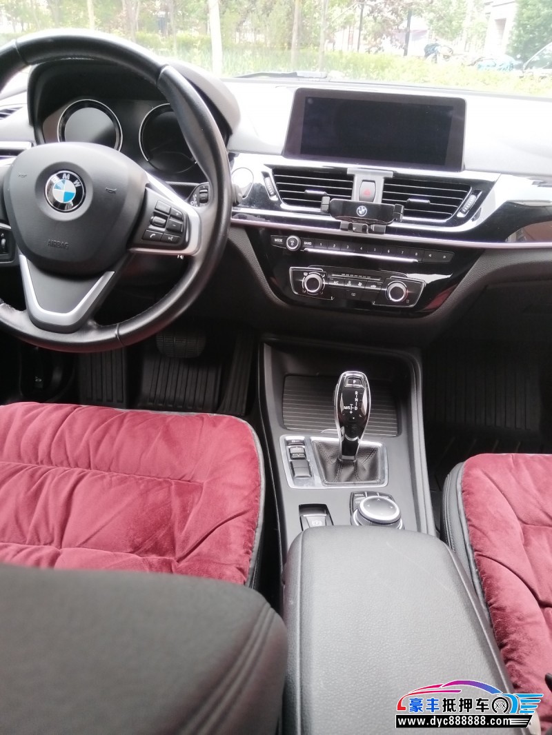 21年宝马1系轿车抵押车出售