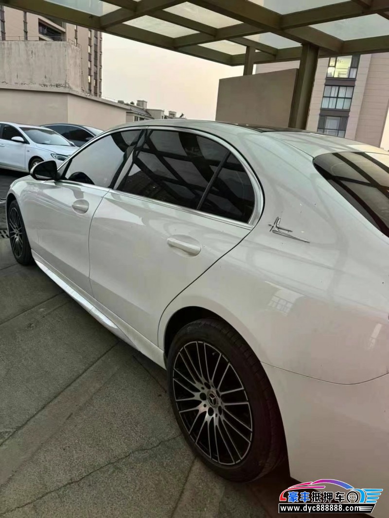 22年奔驰C轿车抵押车出售