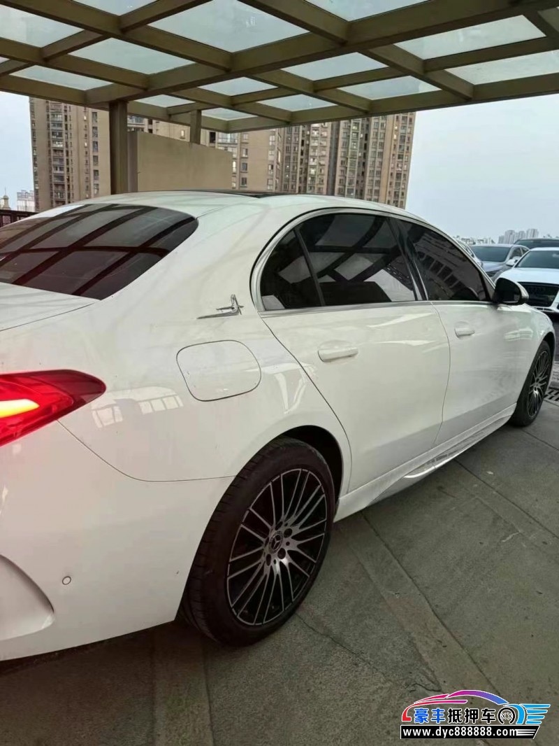 22年奔驰C轿车抵押车出售