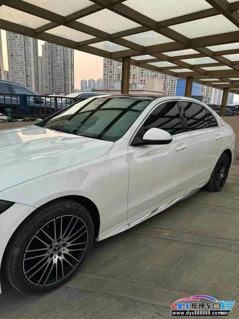 22年奔驰C轿车抵押车出售