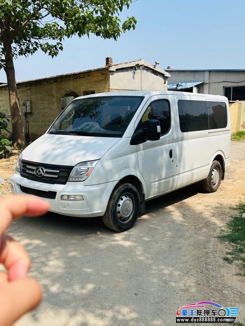 21年上汽大通V80轿车抵押车出售