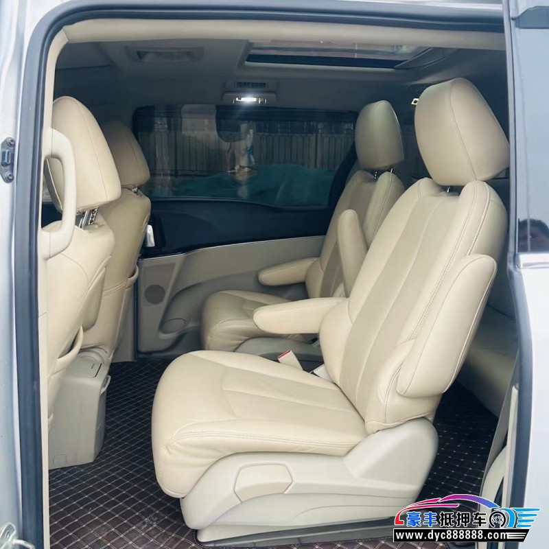 15年别克GL8轿车抵押车出售