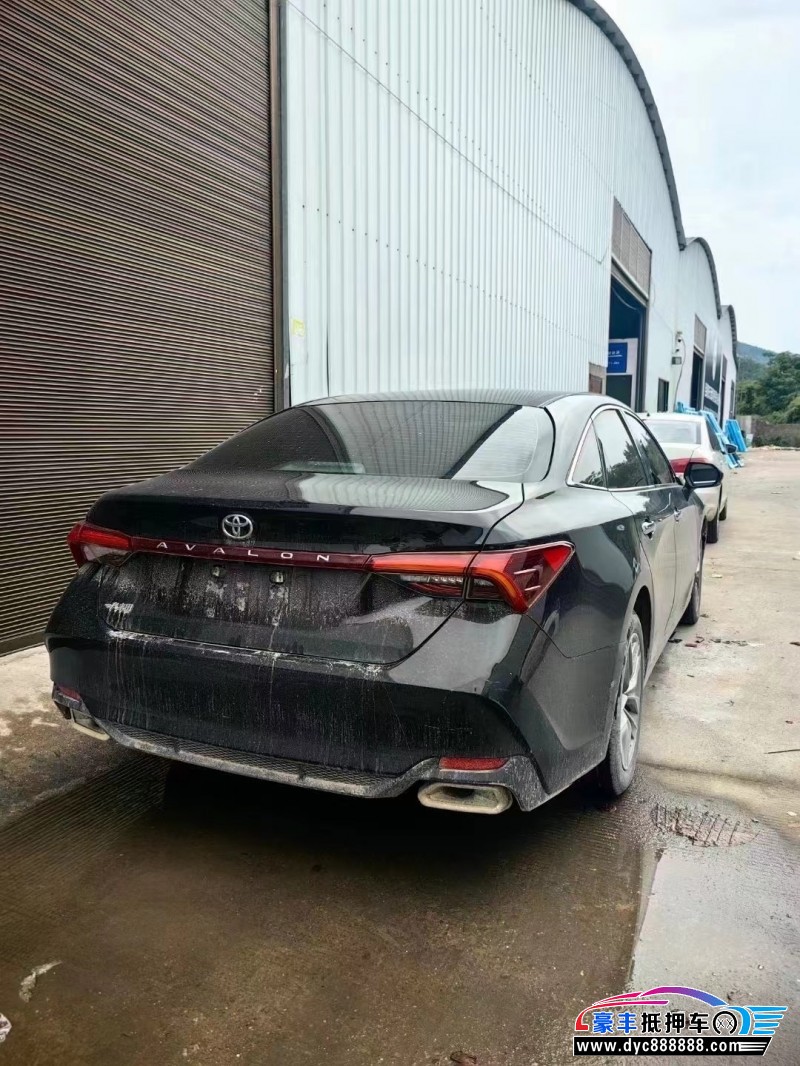 21年丰田亚洲龙轿车抵押车出售