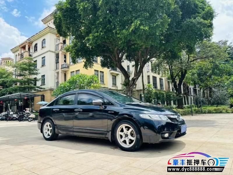 10年本田思域轿车抵押车出售