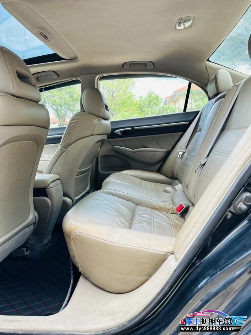 10年本田思域轿车抵押车出售