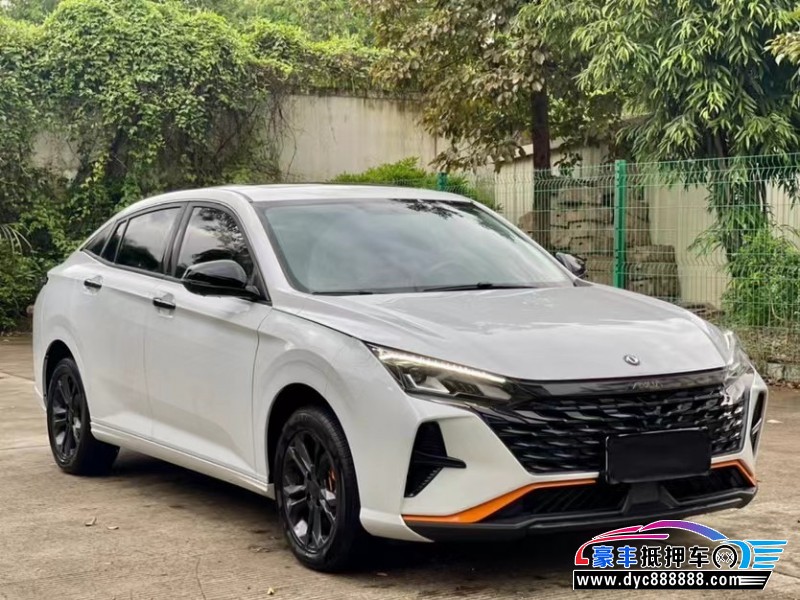 23年东风风神奕炫轿车抵押车出售