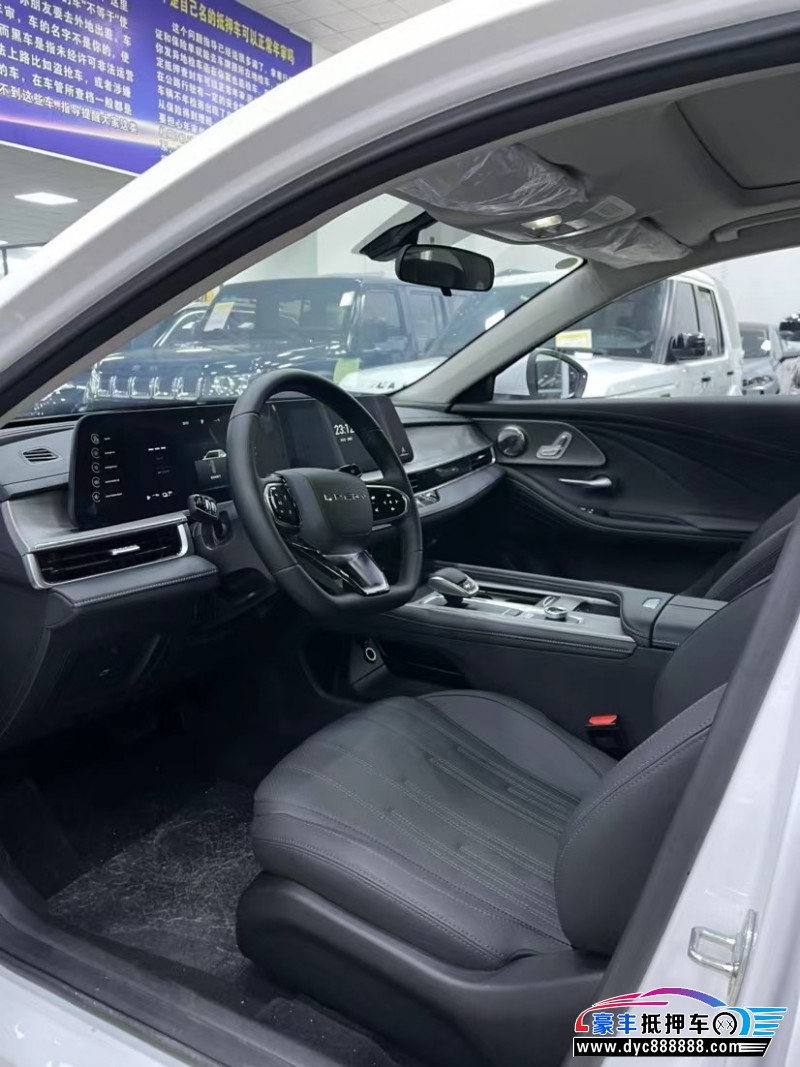 24年奇瑞风云轿车抵押车出售