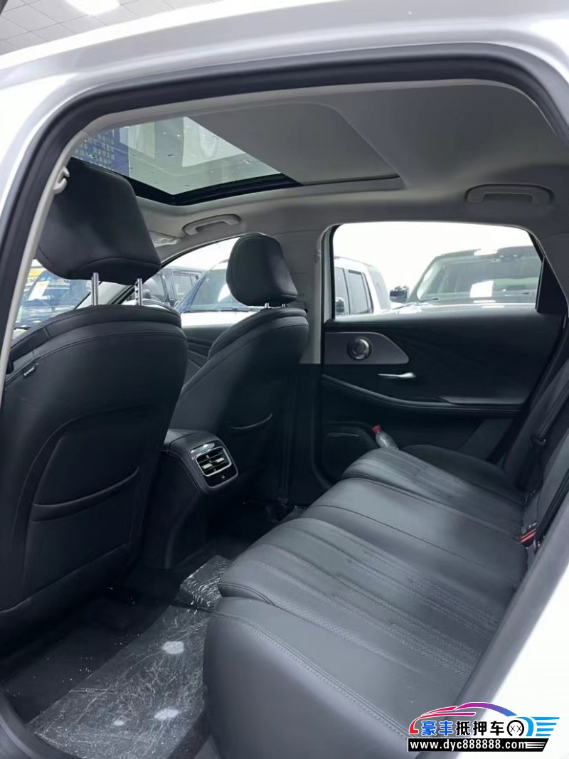 24年奇瑞风云轿车抵押车出售