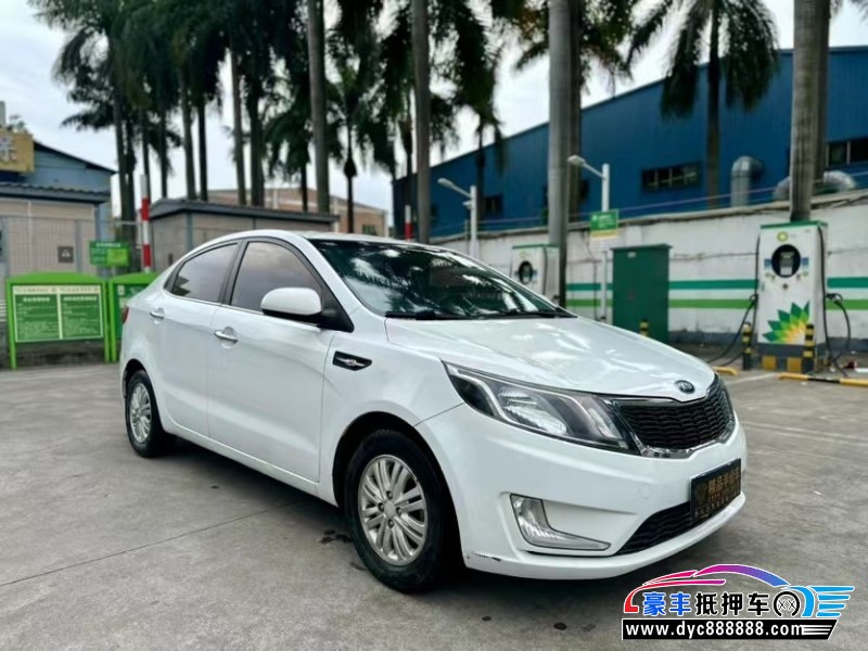 14年起亚K2轿车抵押车出售