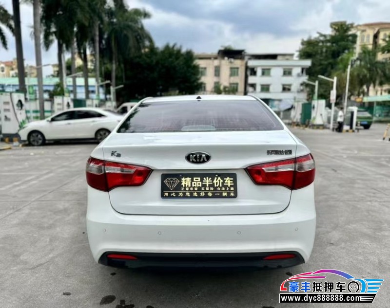 14年起亚K2轿车抵押车出售