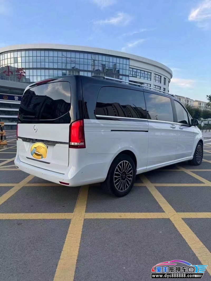 18年奔驰V轿车抵押车出售