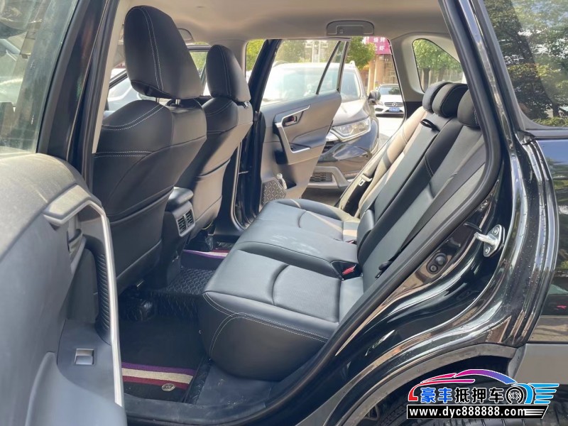 23年丰田RAV4轿车抵押车出售