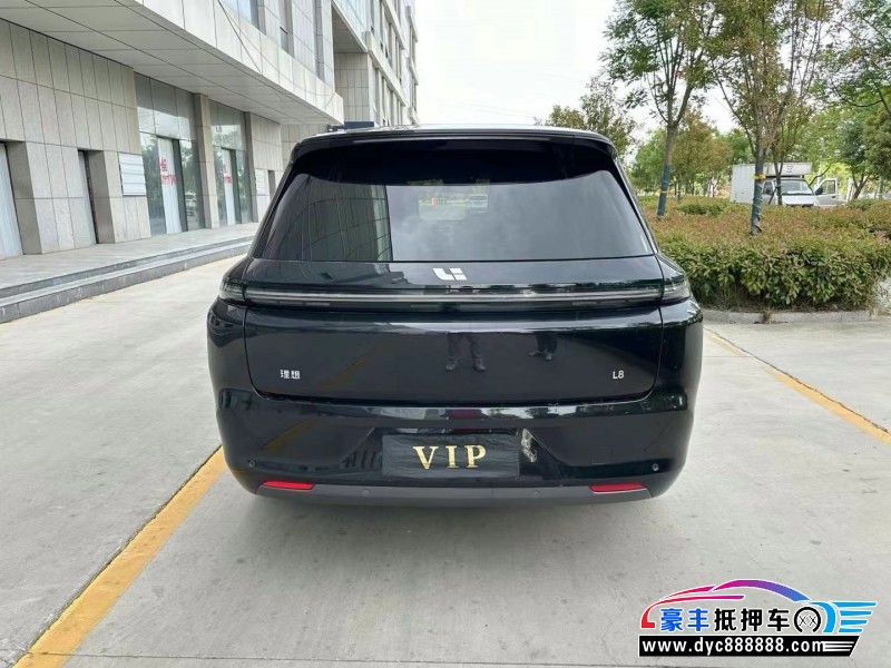 23年理想L8轿车抵押车出售