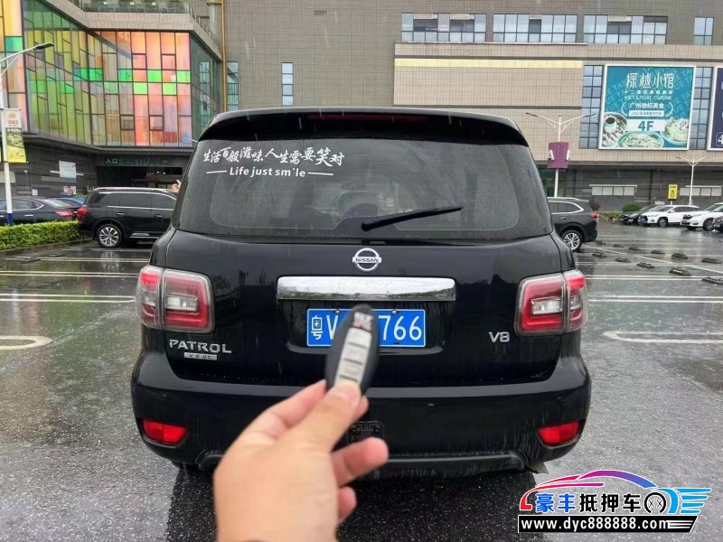 17年日产途乐轿车抵押车出售