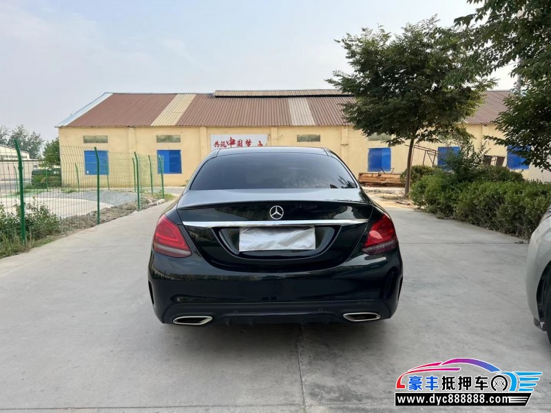 20年奔驰C轿车抵押车出售