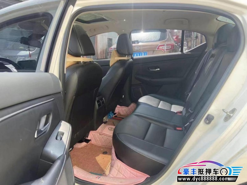 22年日产轩逸轿车抵押车出售