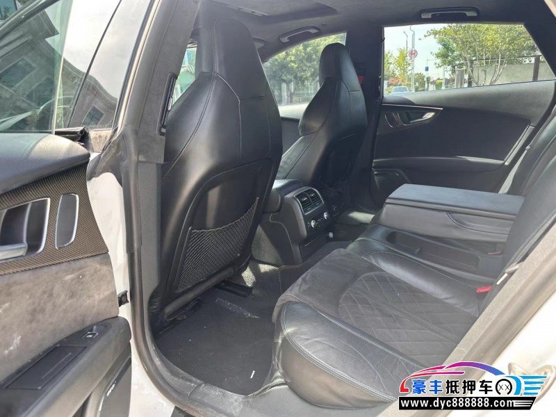 14年奥迪S7轿车抵押车出售