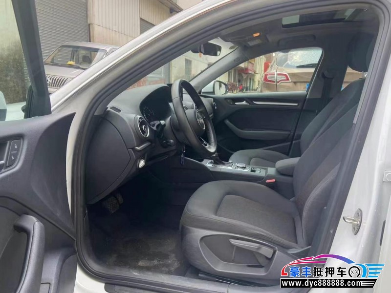 21年奥迪A3轿车抵押车出售