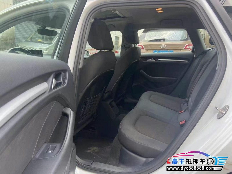 21年奥迪A3轿车抵押车出售